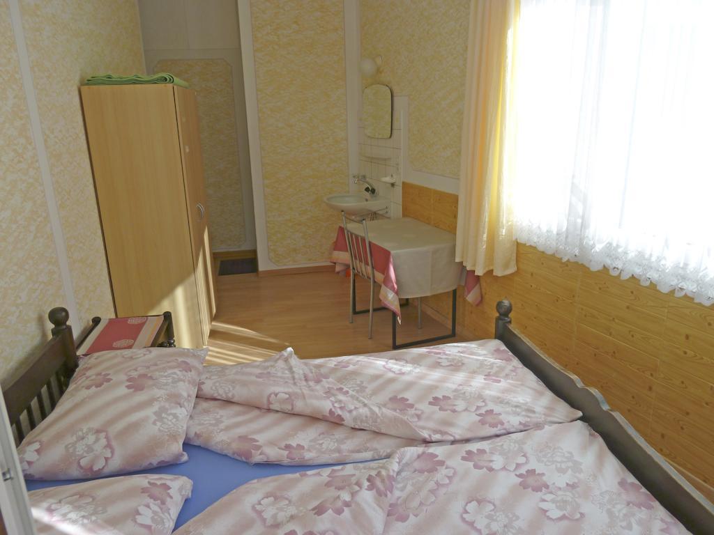 Pension Schönblick Saas-Grund Exteriör bild